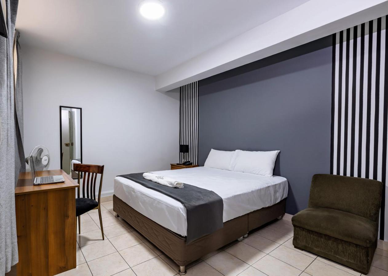Hotel Taurus Piura Exterior photo