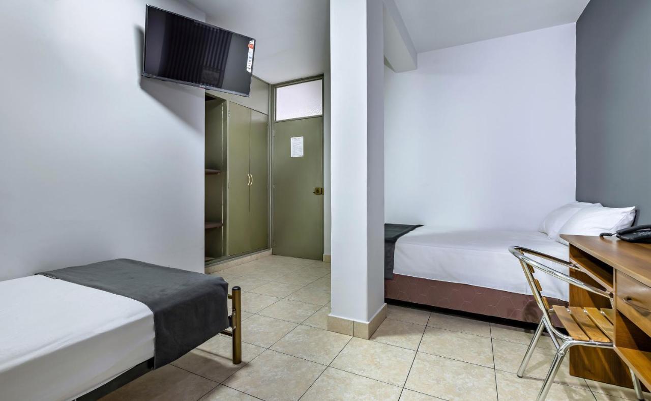 Hotel Taurus Piura Exterior photo